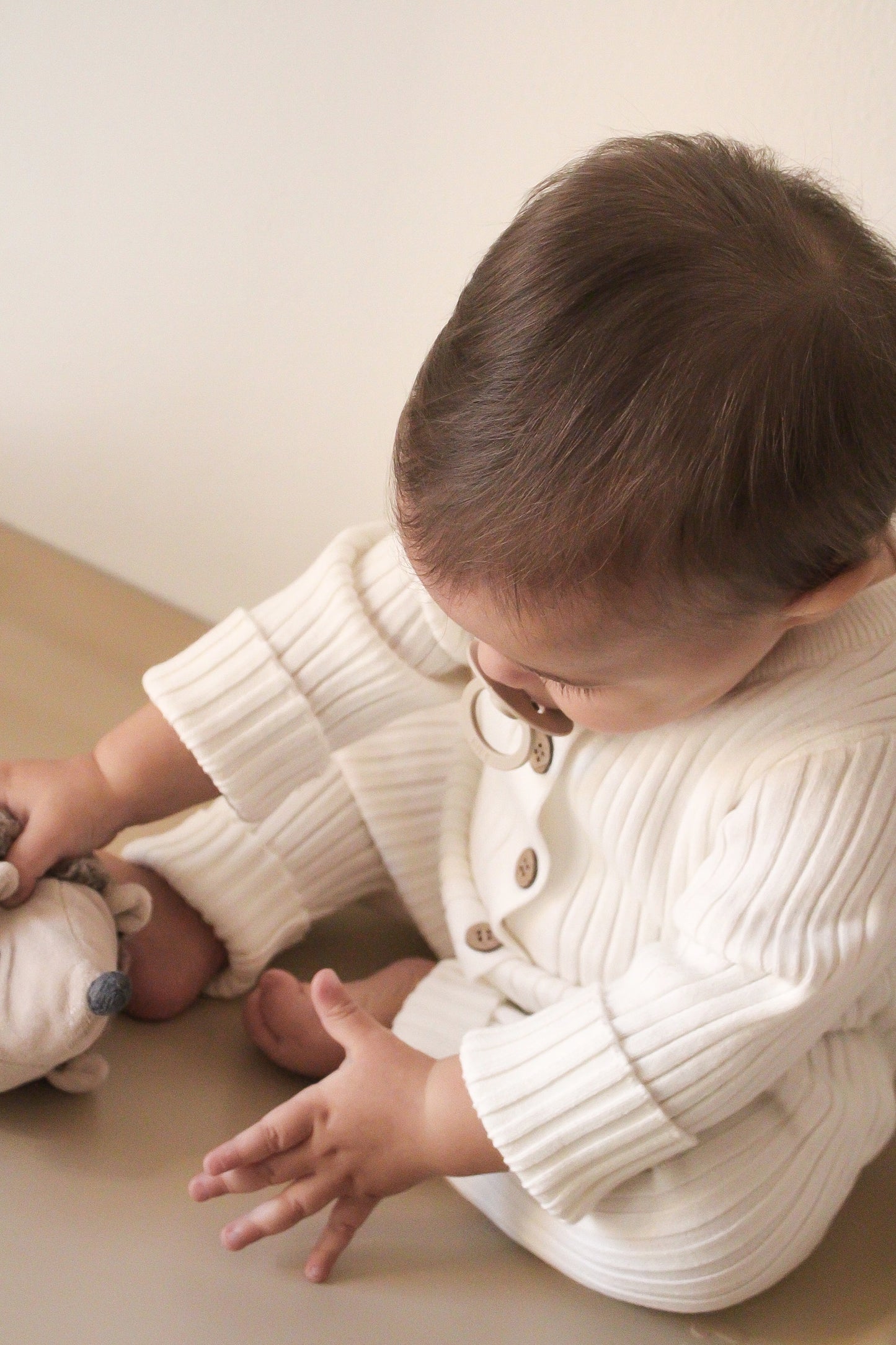 Tutina in maglia a costine - Bianco Latte