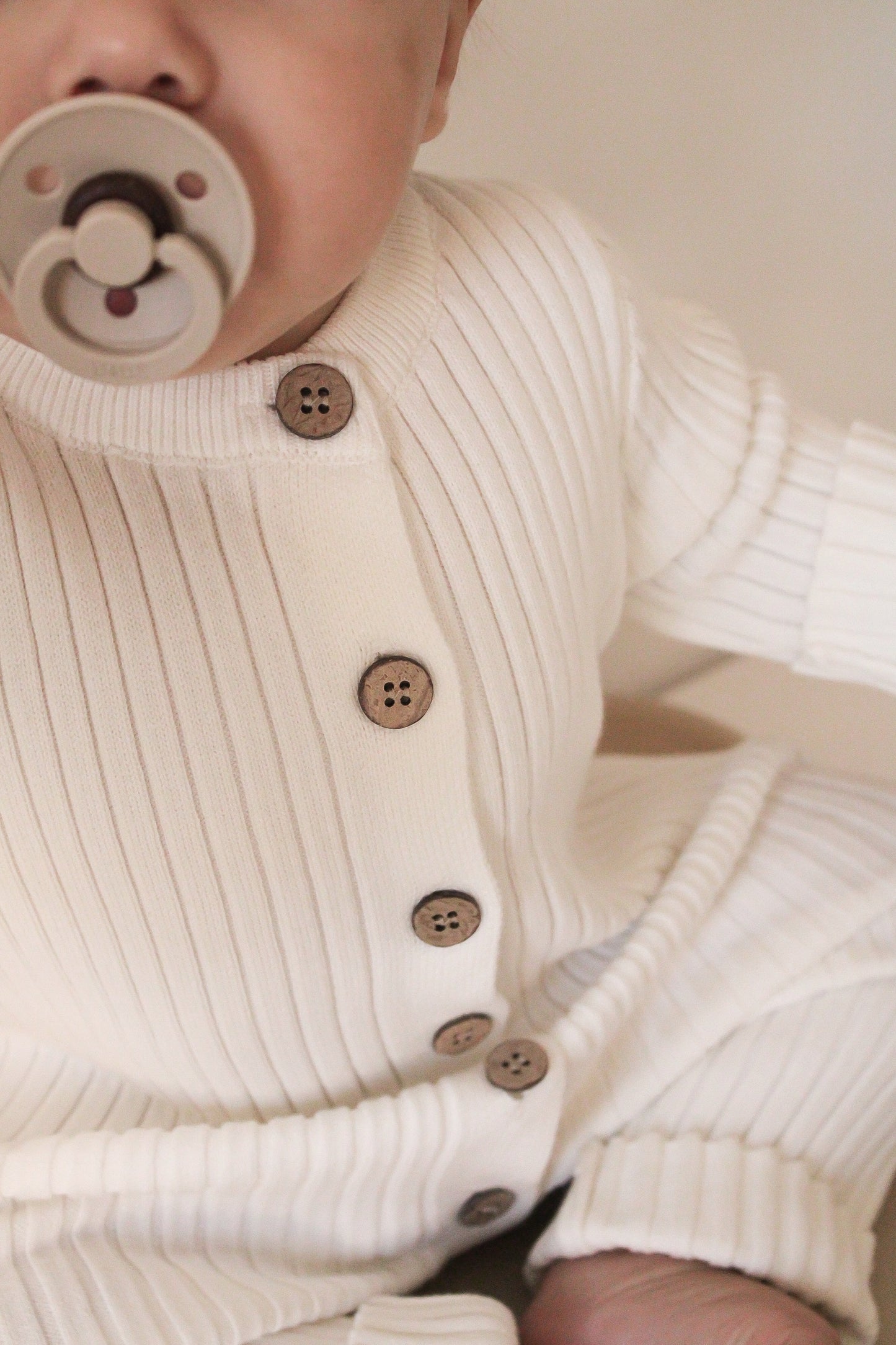 Tutina in maglia a costine - Bianco Latte