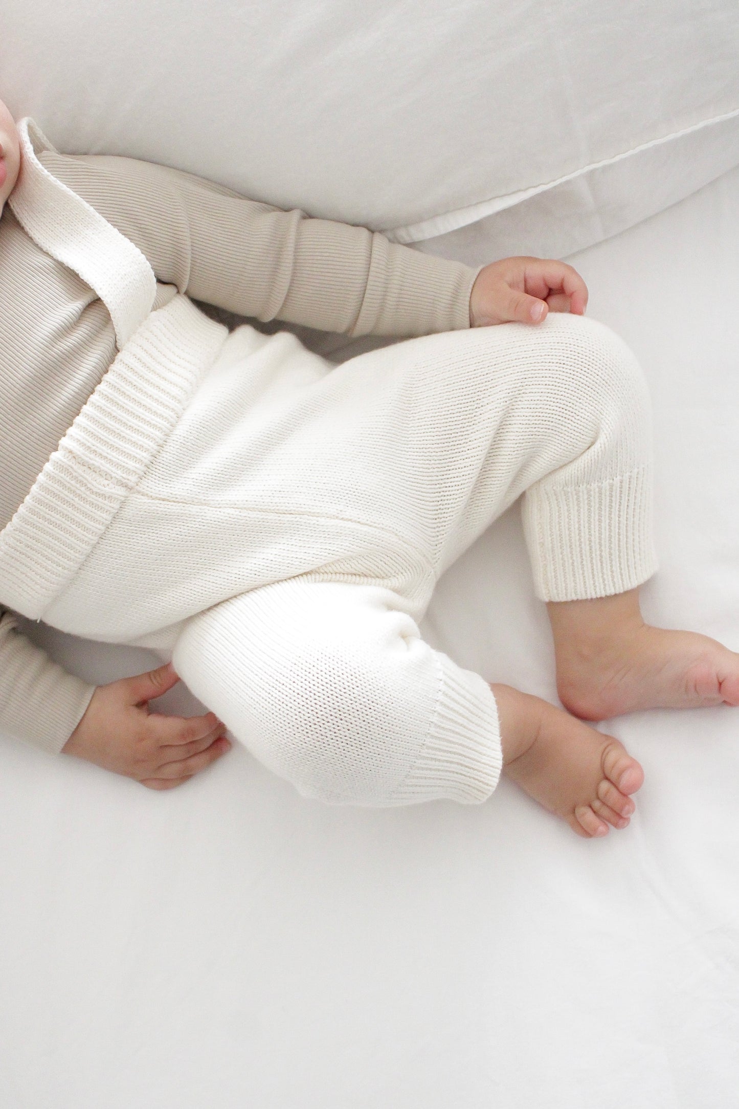 Pantalone in maglia con bretelle - Cream
