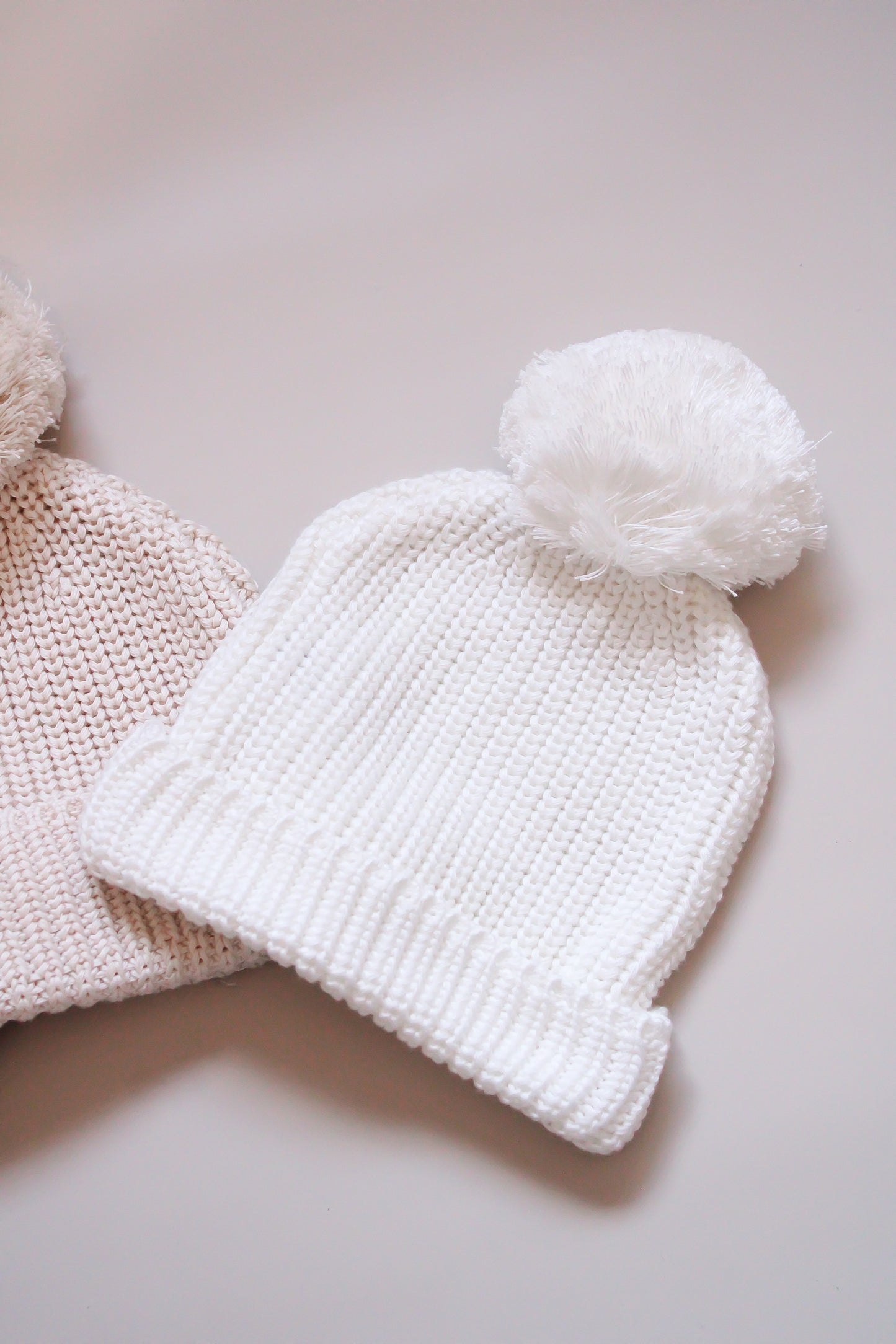 Cappellino Pompon 70% bambù 30% cotone