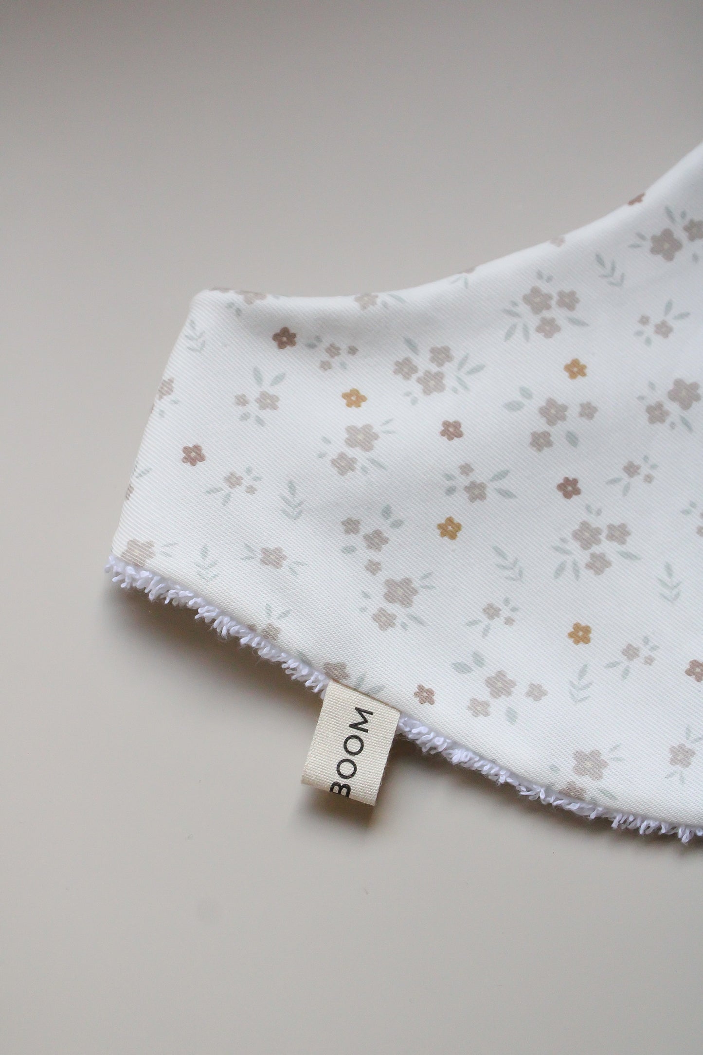 Bavaglino a bandana - Fiori Pastello