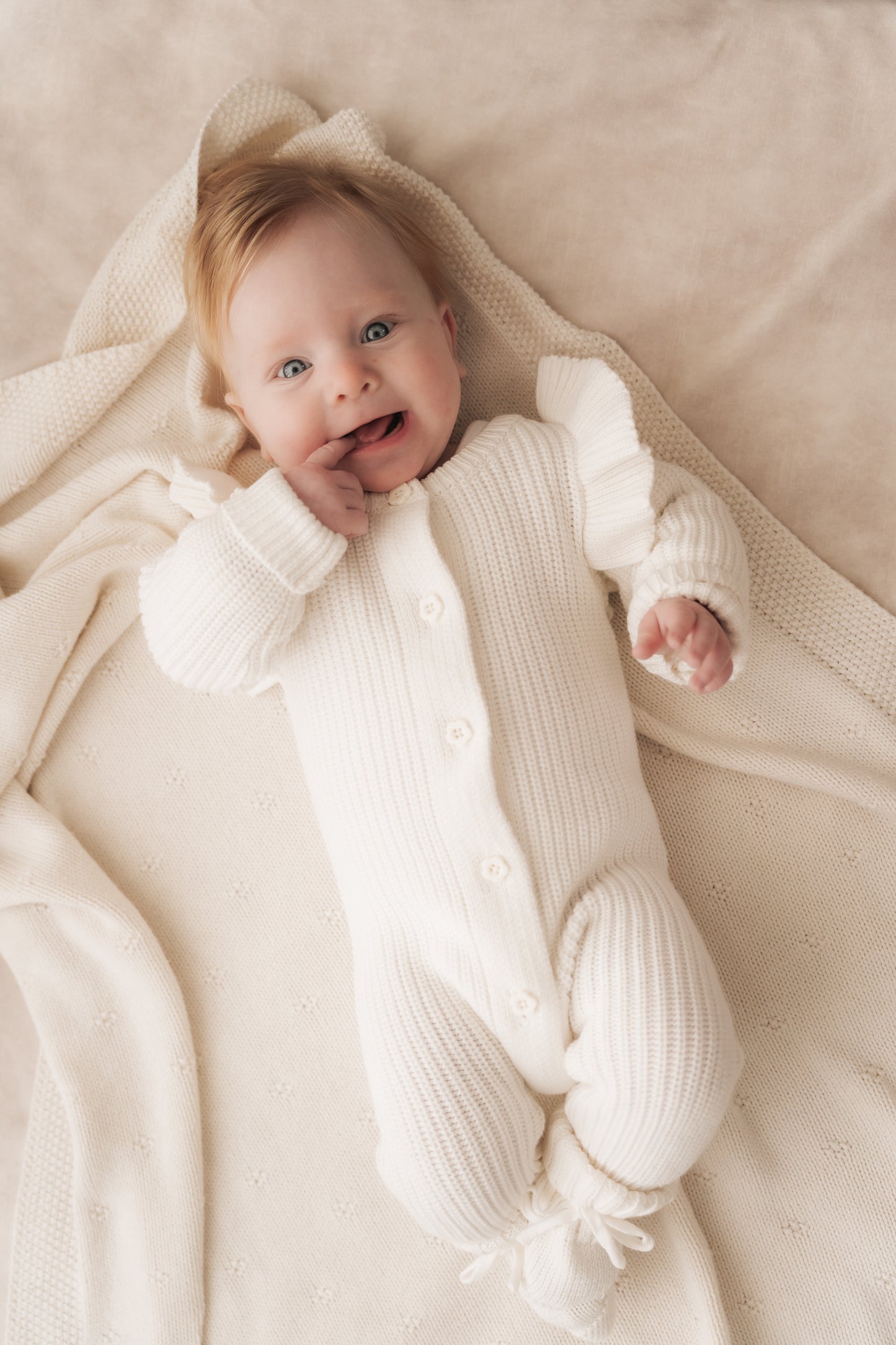 Tutina in maglia con volant | Latte