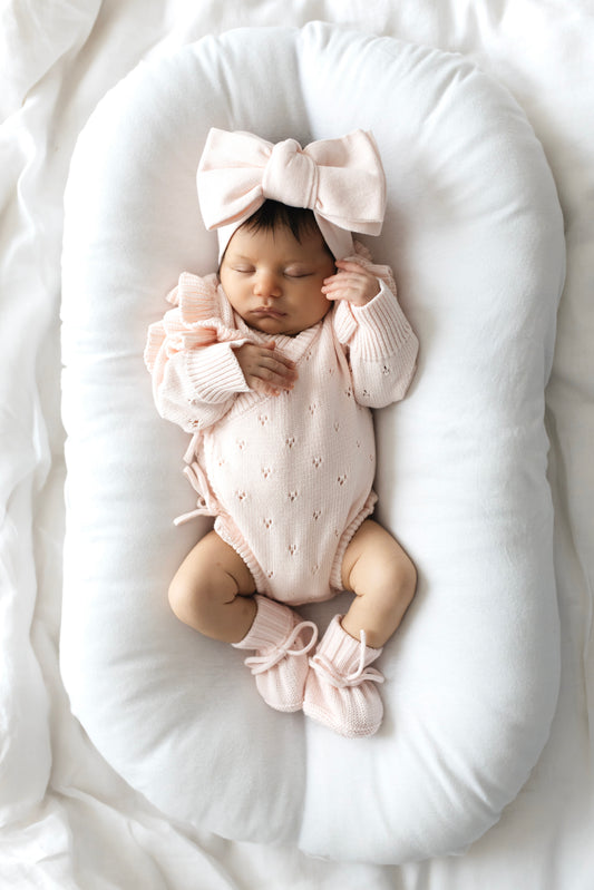 Pagliaccetto in maglia traforata con volant | Rosa